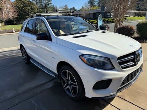 Used 2016 Mercedes-Benz GLE 550e 4MATIC image 8