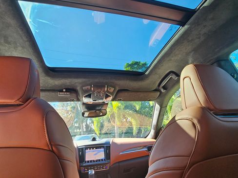 Used 2022 Maserati Levante Modena image 16