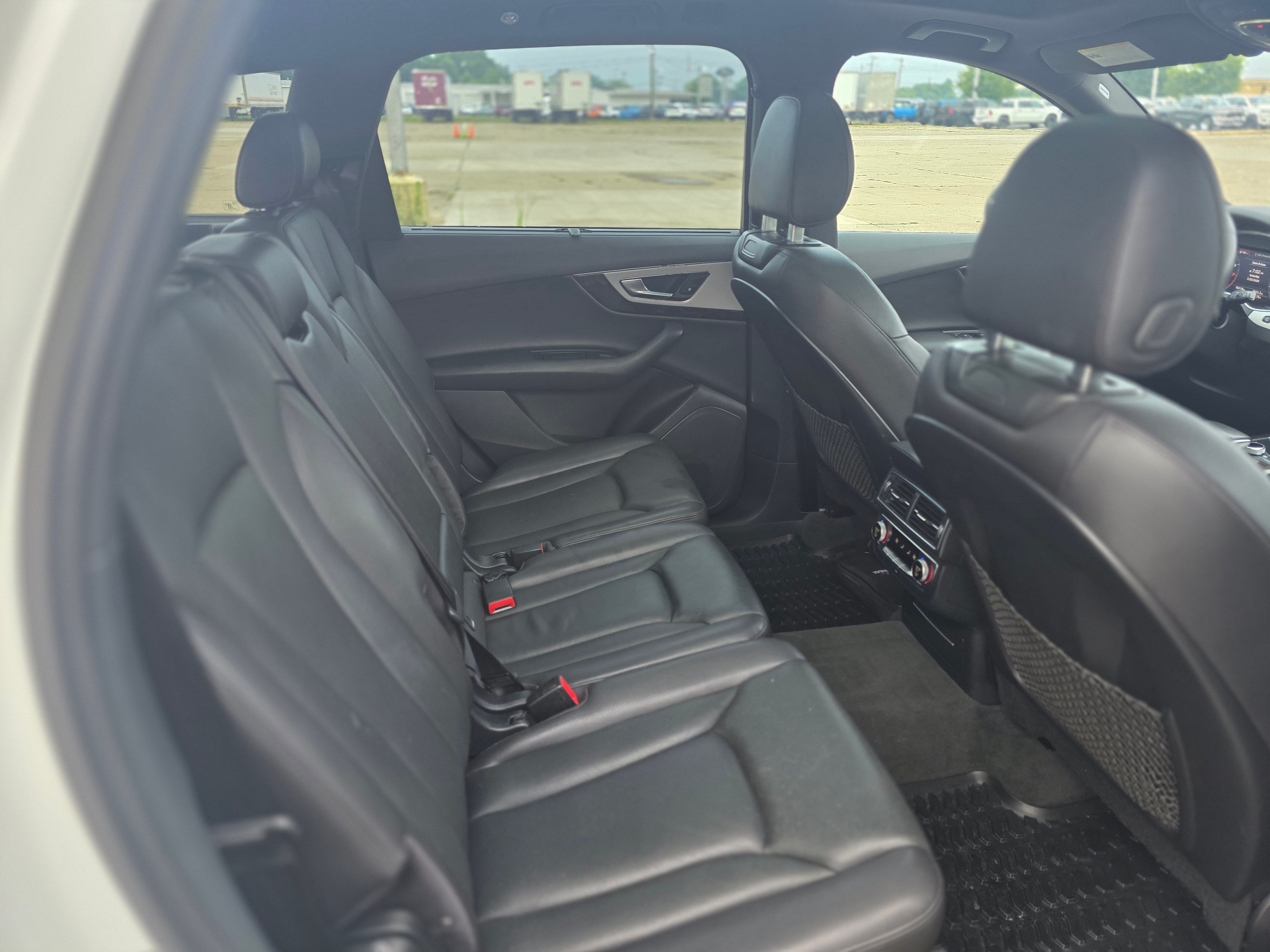 Used 2017 Audi Q7 2.0T Premium Plus AWD/4WD image 24