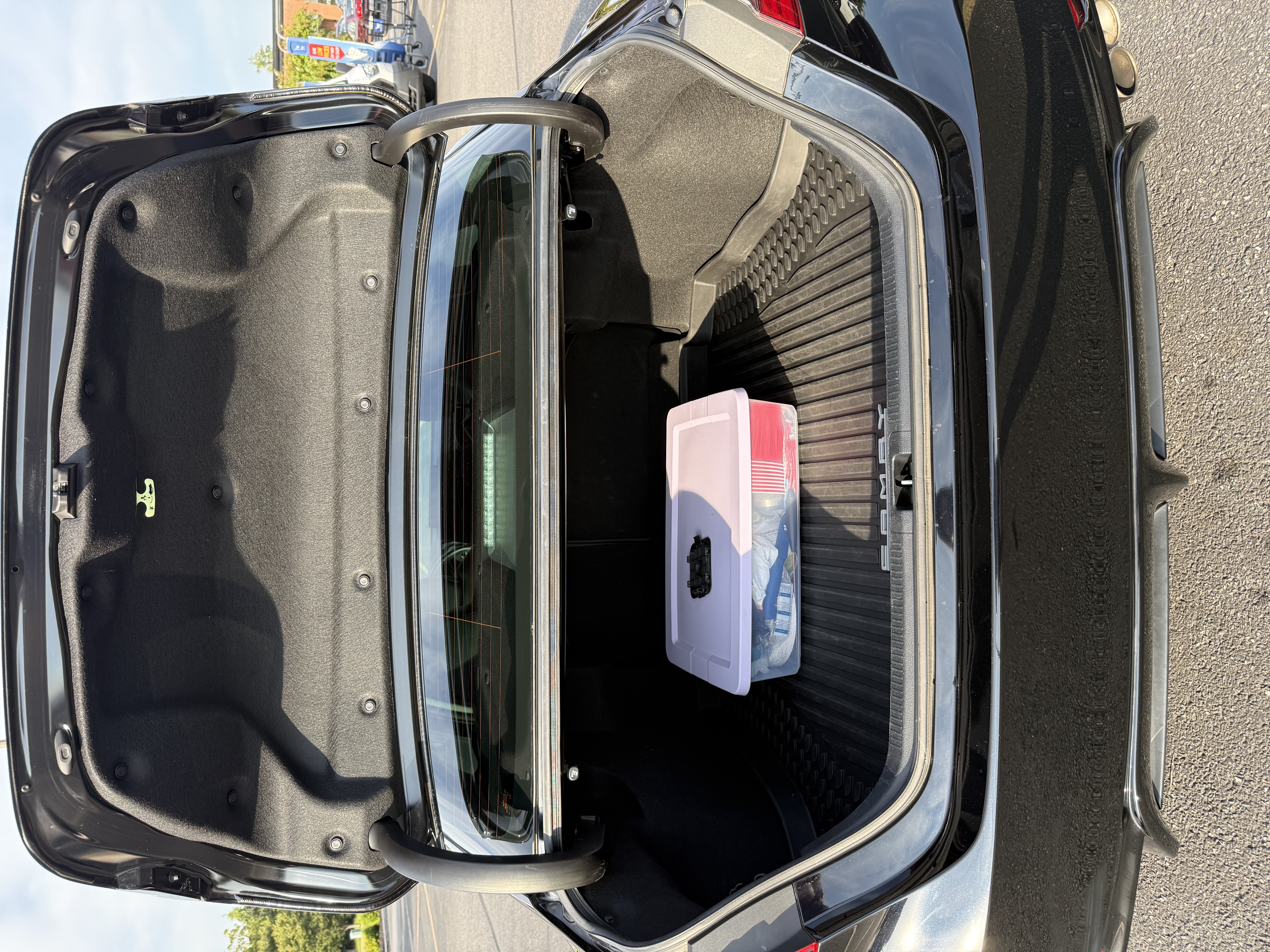Used 2021 Toyota Camry SE w/ Cold Weather Package FWD image 17