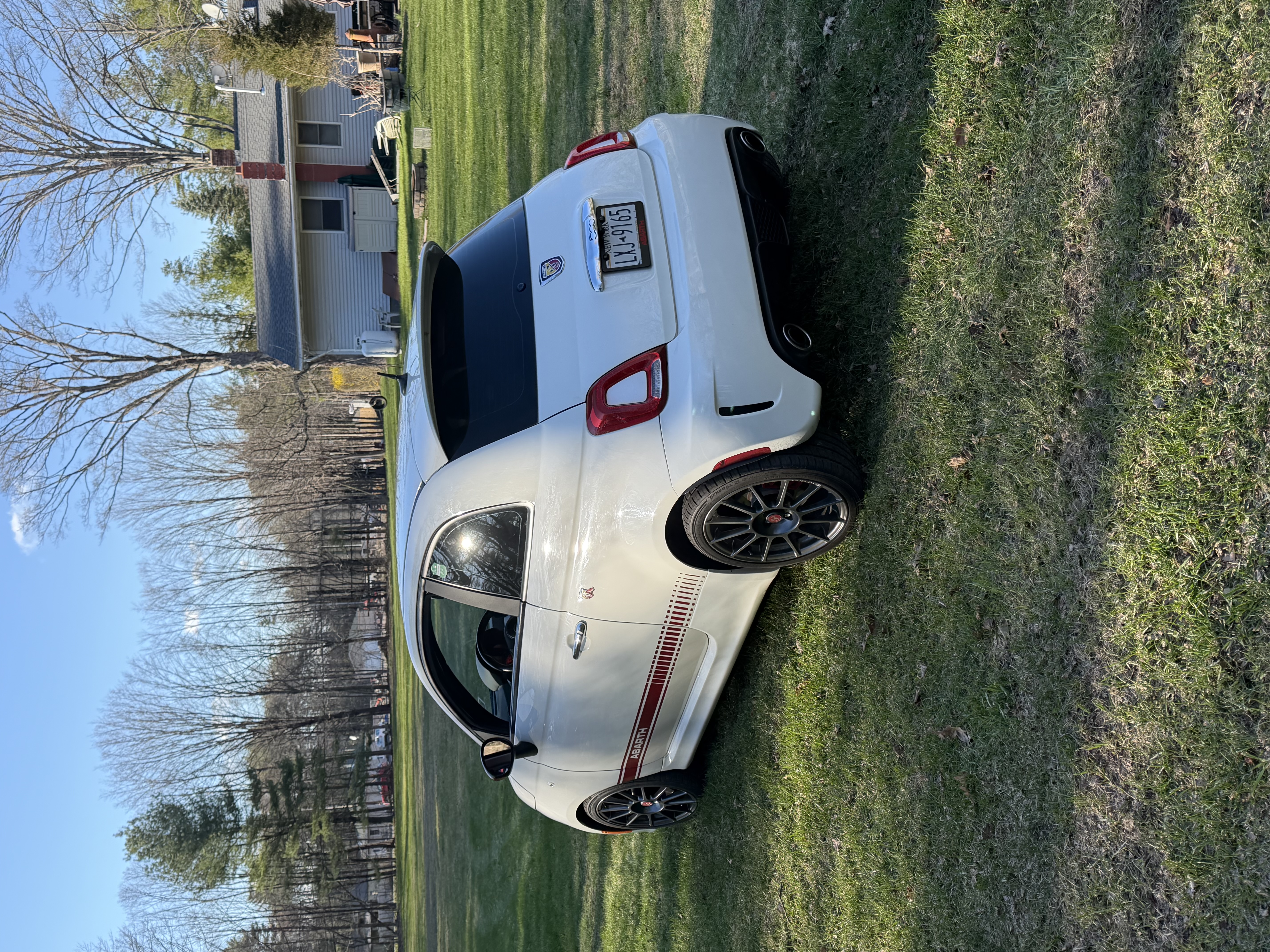 Used 2013 FIAT 500 Abarth w/ Comfort/Convenience Group FWD image 2