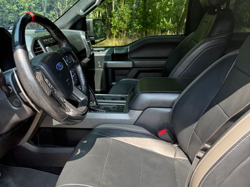 Used 2017 Ford F150 Raptor w/ Equipment Group 802A Luxury AWD/4WD image 19