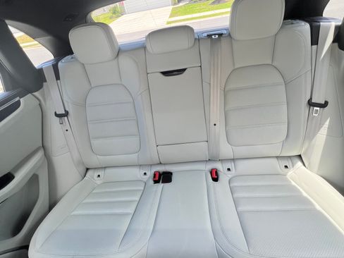 Used 2023 Porsche Macan GTS w/ Premium Package Plus AWD/4WD image 10