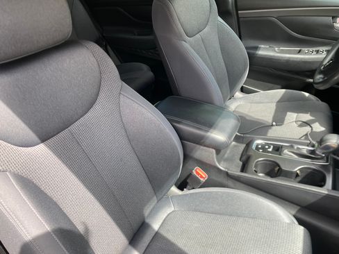 Used 2019 Hyundai Santa Fe SE AWD/4WD image 11