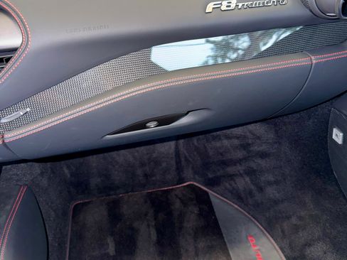 Used 2022 Ferrari F8 Tributo image 11