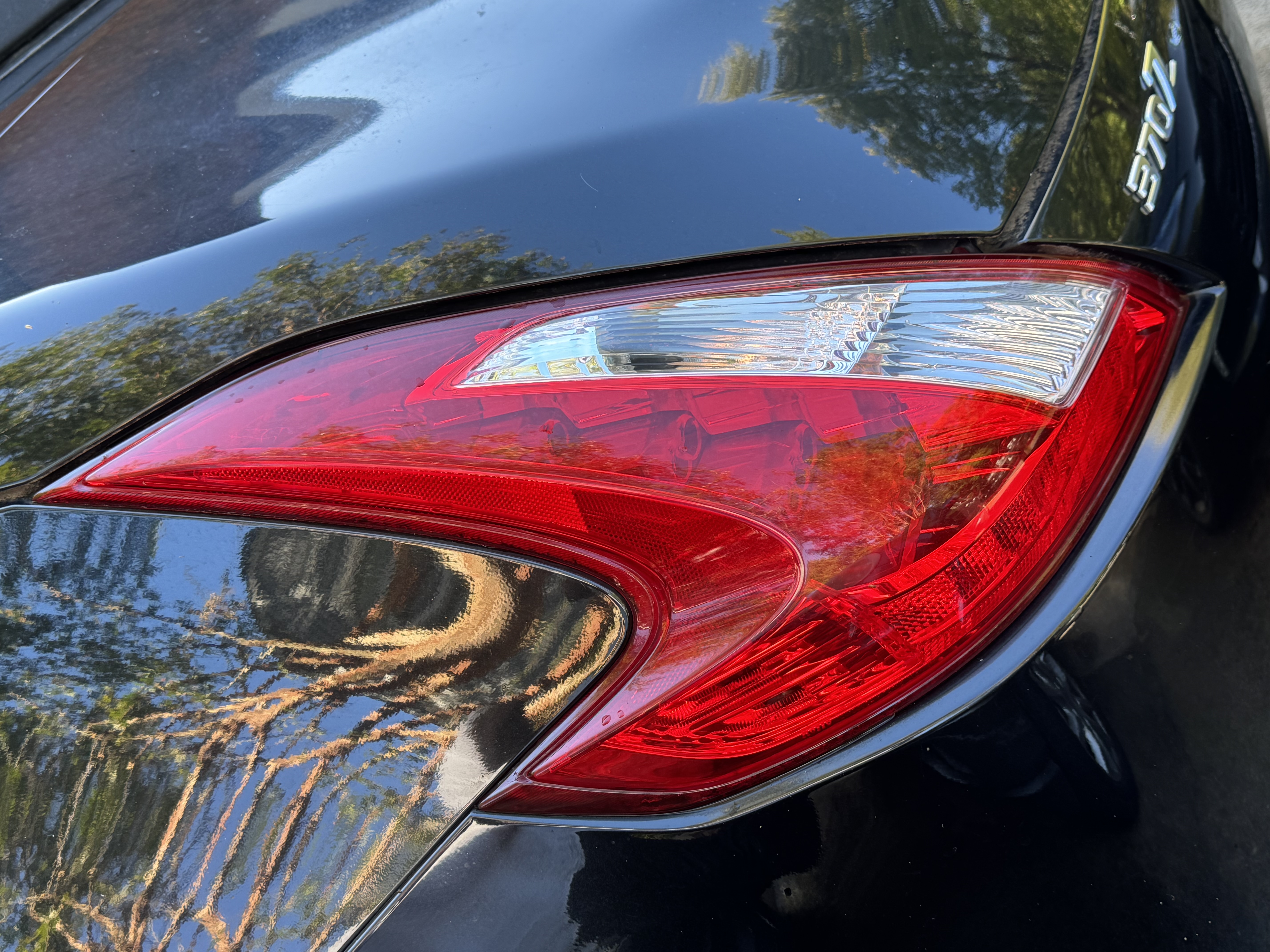 Used 2011 Nissan 370Z Touring RWD image 14