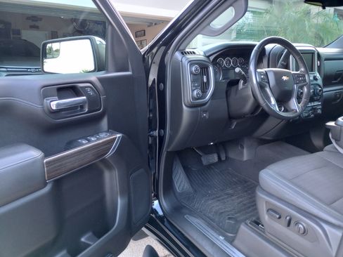 Used 2019 Chevrolet Silverado 1500 LT w/ All-Star Edition image 10