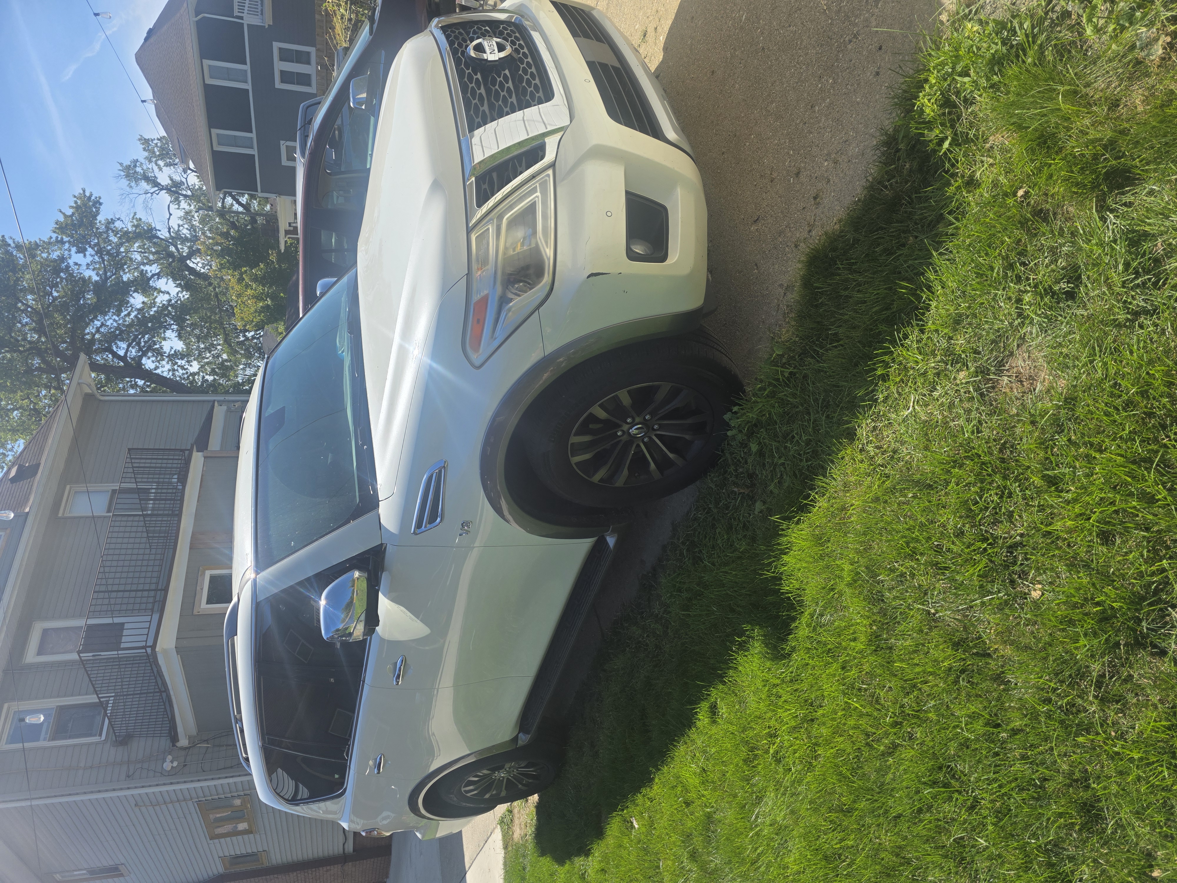 Used 2017 Nissan Armada Platinum w/ Captain Seat Package AWD/4WD image 1