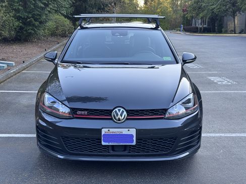 Used 2016 Volkswagen GTI SE w/ Driver Assistance Package FWD image 1