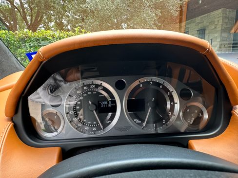 Used 2008 Aston Martin V8 Vantage Coupe RWD image 7