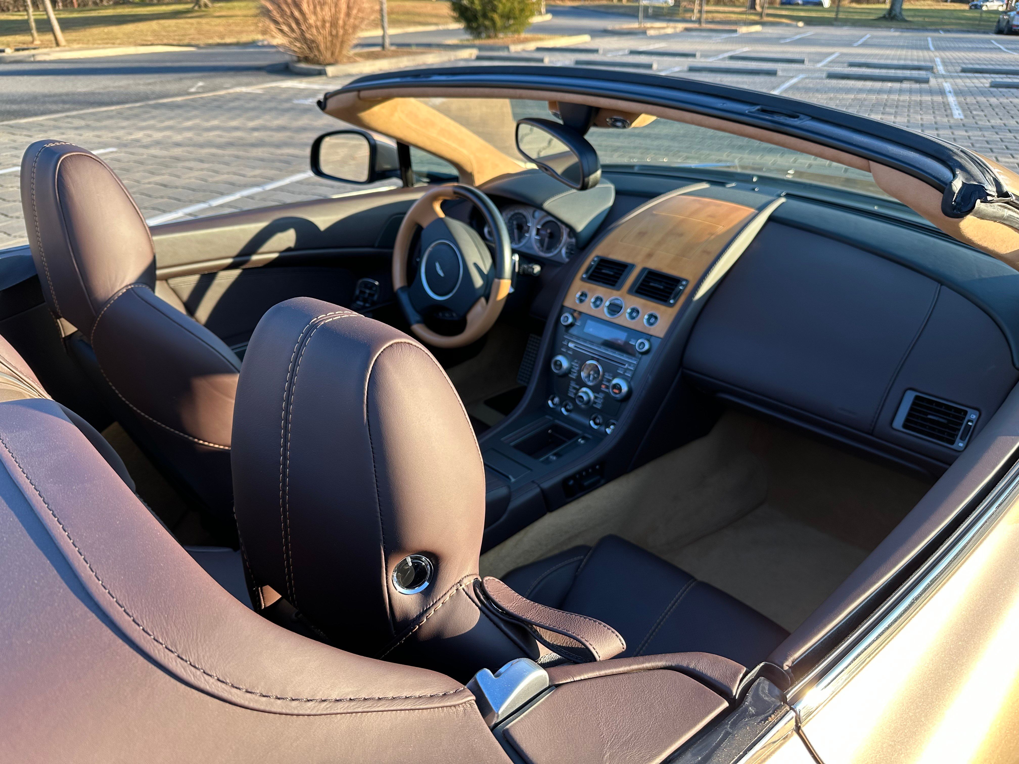 Used 2013 Aston Martin V8 Vantage Roadster RWD image 13