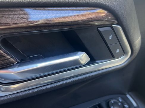 Used 2025 Chevrolet Silverado 1500 LT image 16