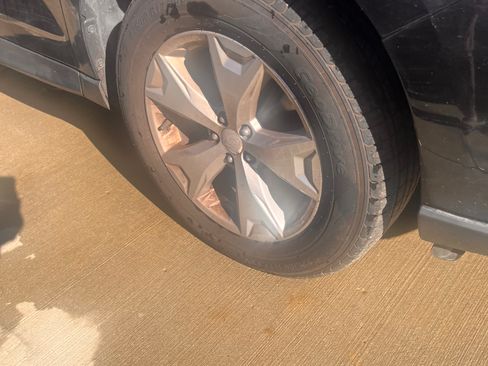 Used 2014 Subaru Forester 2.5i Premium w/ All-Weather Package image 8