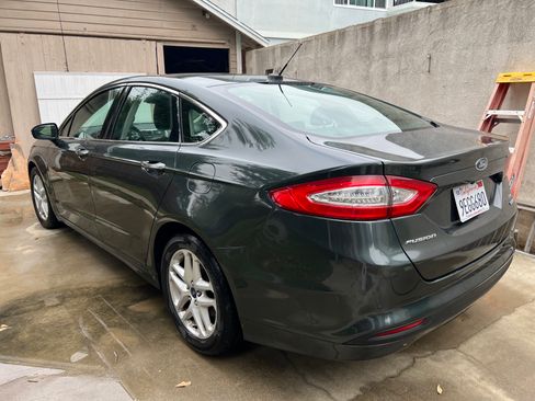 Used 2015 Ford Fusion SE w/ Equipment Group 202A image 8