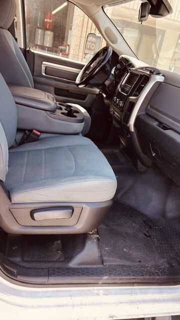 Used 2016 RAM 5500 SLT w/ Quick Order Package 29G SLT RWD image 12