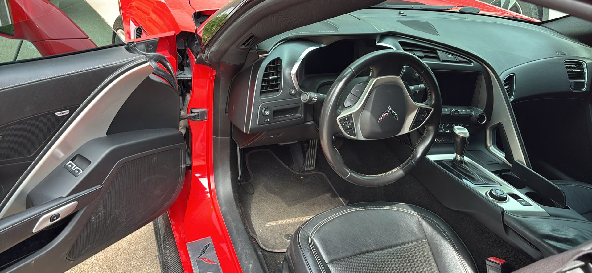 Used 2014 Chevrolet Corvette Stingray Coupe w/ Battery Protection Package RWD image 6
