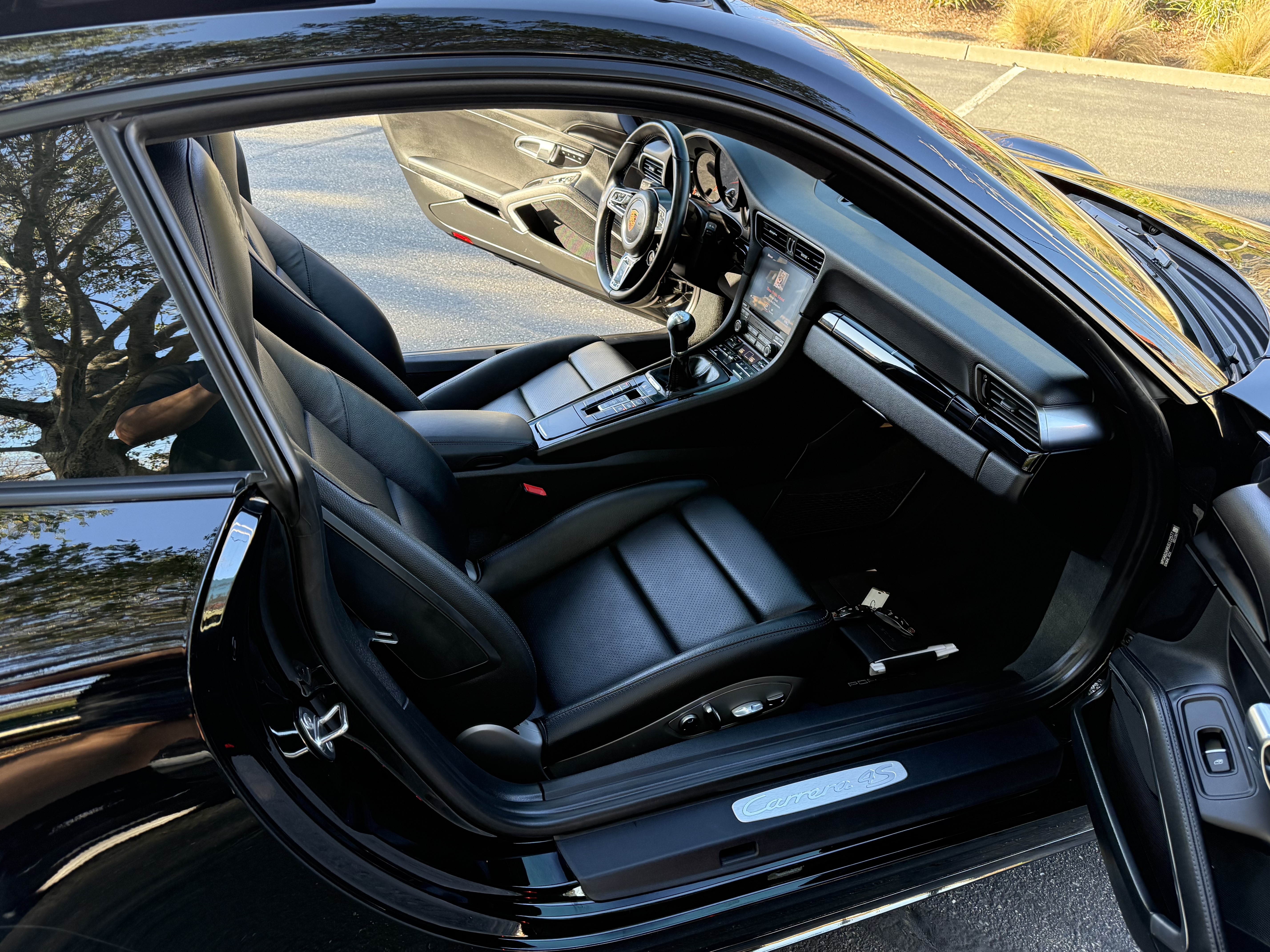 Used 2018 Porsche 911 Carrera 4S AWD/4WD image 15