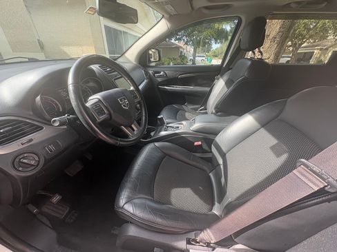 Used 2015 Dodge Journey Crossroad w/ Flexible Seating Group FWD image 9