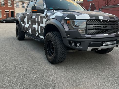Used 2014 Ford F150 Raptor w/ Equipment Group 801A Luxury AWD/4WD image 6
