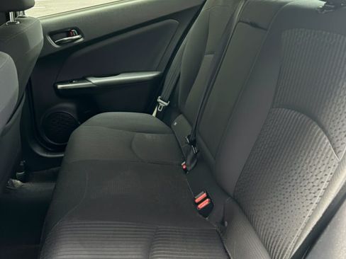 Used 2017 Toyota Prius Two image 6