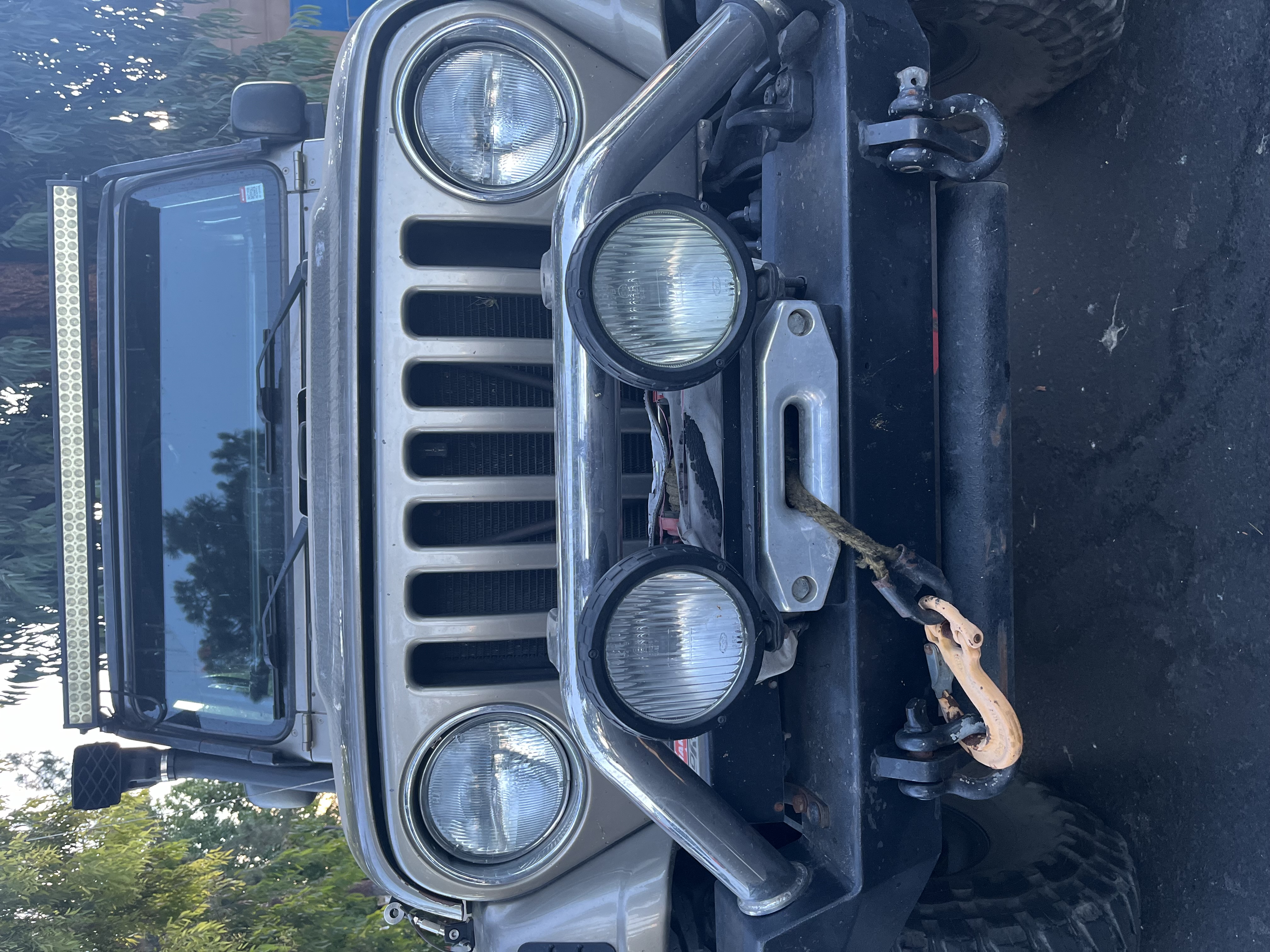 Used 2004 Jeep Wrangler Rubicon AWD/4WD image 2