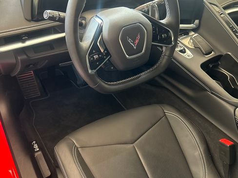 Used 2024 Chevrolet Corvette Stingray Coupe w/ Z51 Performance Package image 10