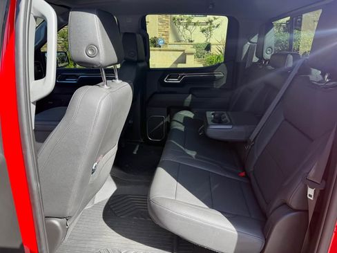 Used 2023 Chevrolet Silverado 1500 LT Trail Boss w/ Convenience Package II image 14