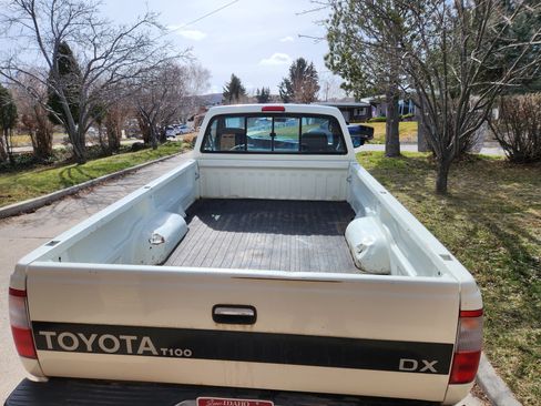 Used 1994 Toyota T100 DX image 2