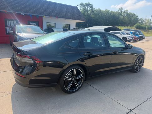 Used 2026 Honda Accord SE image 10