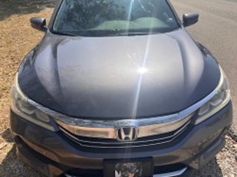 Used 2016 Honda Accord LX image 1