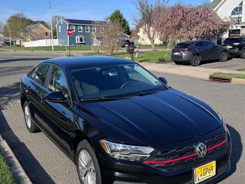 Used 2019 Volkswagen Jetta S w/ Driver Assistance Package image 2
