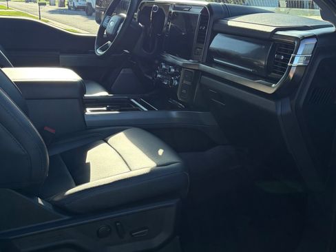 Used 2026 Ford F250 Lariat w/ FX4 Off-Road Package AWD/4WD image 9