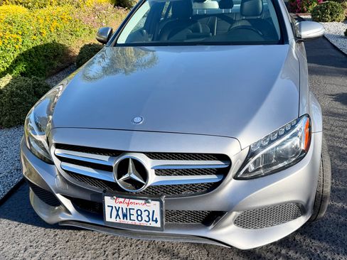 Used 2015 Mercedes-Benz C 300 4MATIC Sedan image 4