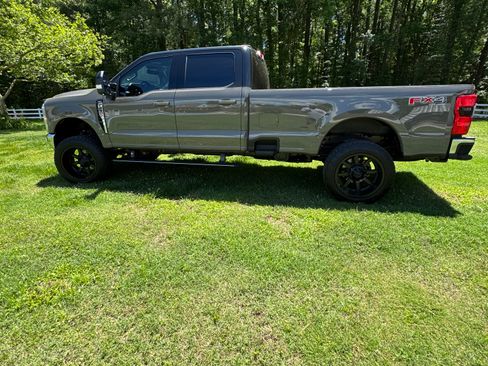 Used 2026 Ford F250 Lariat w/ FX4 Off-Road Package AWD/4WD image 1