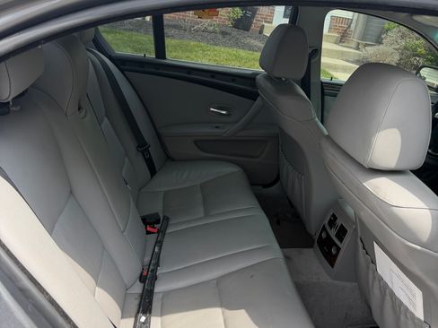 Used 2008 BMW 528xi Sedan AWD/4WD image 9