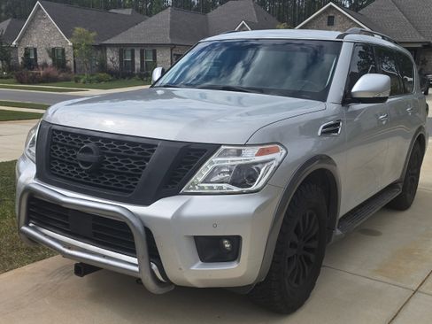 Used 2018 Nissan Armada SV w/ Driver Package image 4