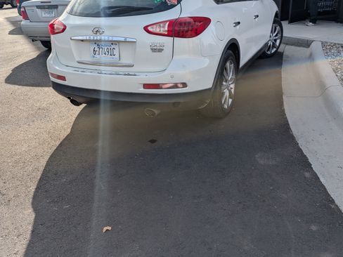 Used 2010 INFINITI EX35 Journey image 8