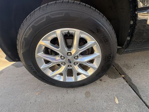 Used 2015 Ford Expedition Limited w/ Equipment Group 301A image 19