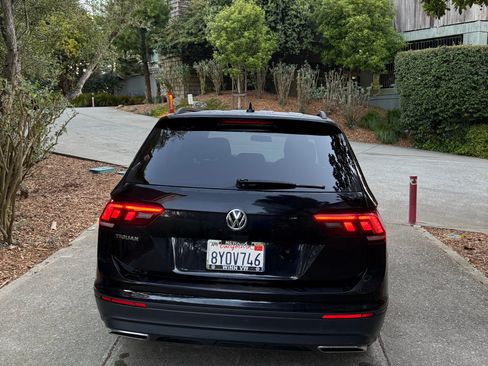 Used 2021 Volkswagen Tiguan S image 5