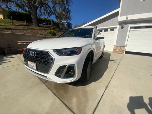 Used 2022 Audi Q5 2.0T Premium w/ Convenience Package image 4