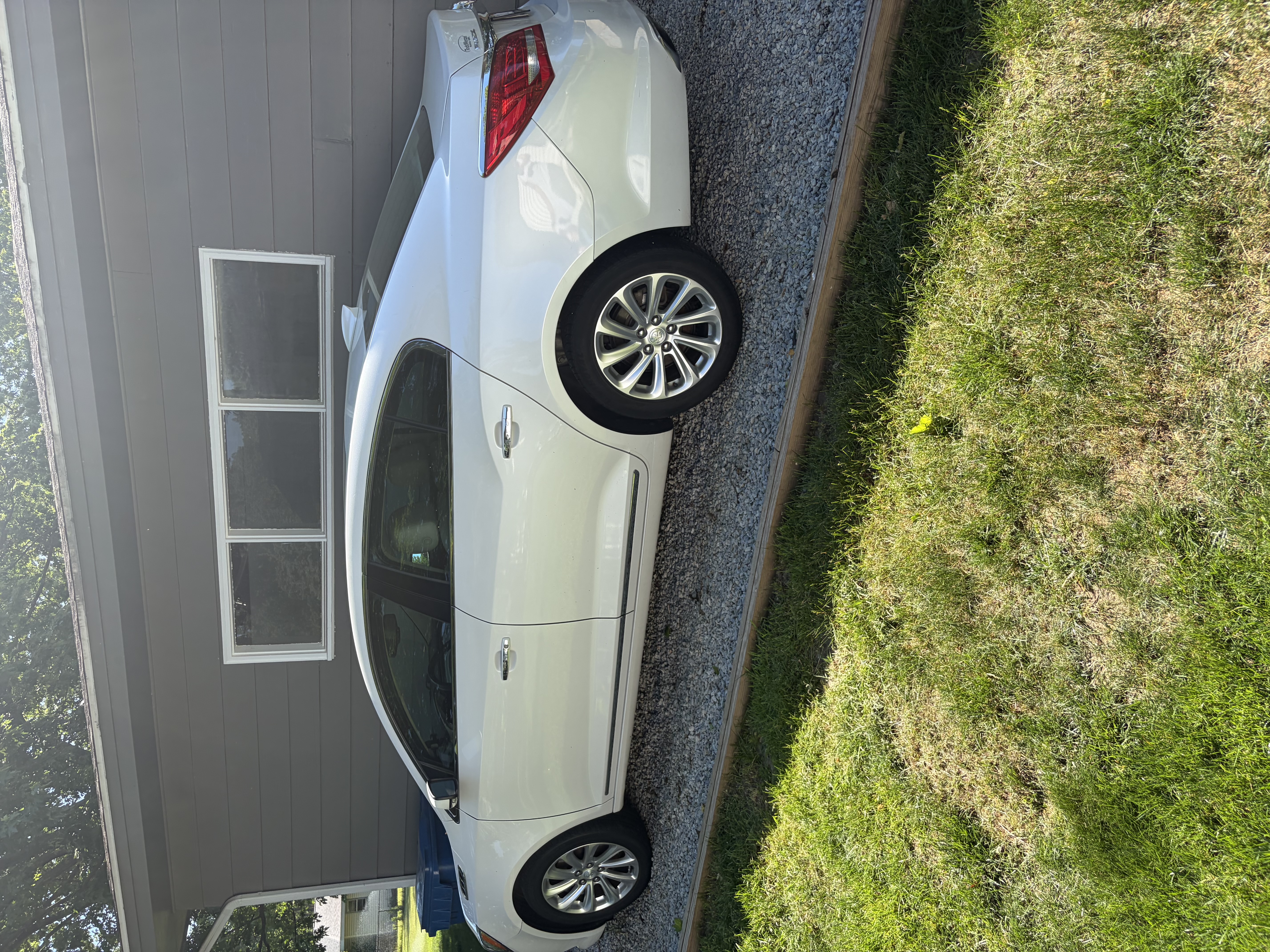 Used 2015 Buick LaCrosse Leather w/ Driver Confidence Package #1 FWD image 4