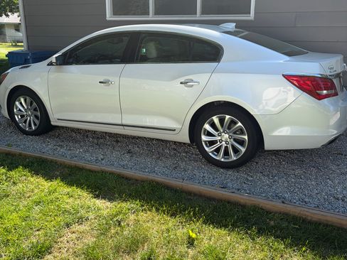 Used 2015 Buick LaCrosse Leather w/ Driver Confidence Package #1 FWD image 4
