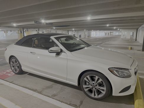 Used 2017 Mercedes-Benz C 300 4MATIC Cabriolet image 4