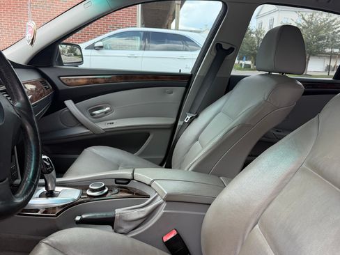 Used 2008 BMW 528xi Sedan AWD/4WD image 6