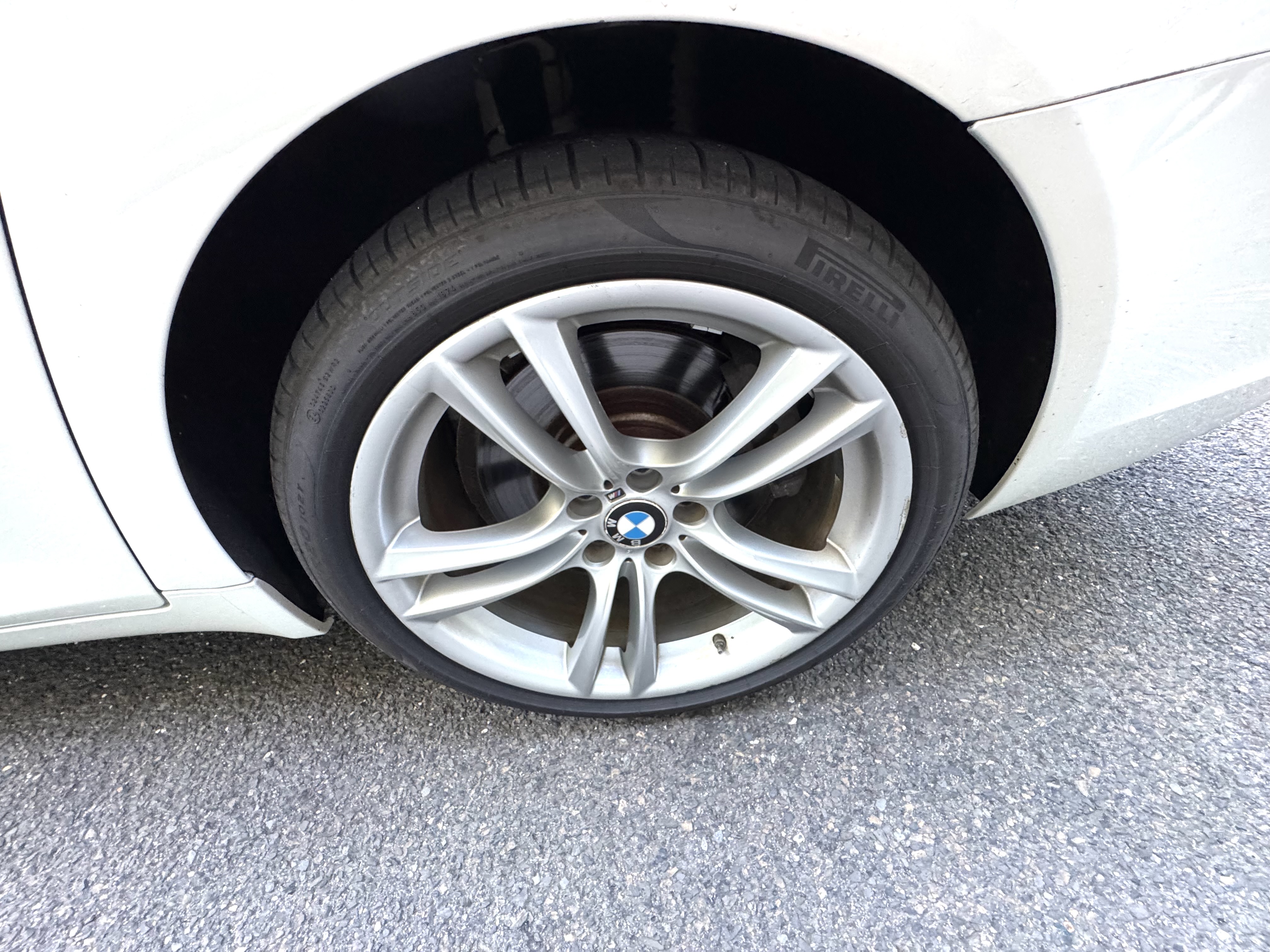 Used 2015 BMW 750i RWD image 28