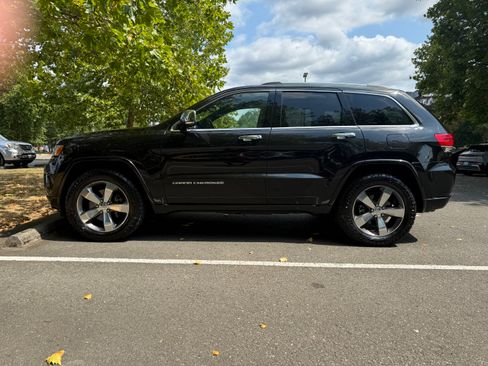 Used 2014 Jeep Grand Cherokee Overland AWD/4WD image 4