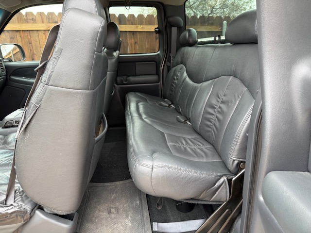 Used 2001 Chevrolet Silverado 1500 LS RWD image 6