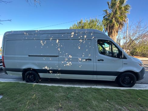 Used 2024 Mercedes-Benz eSprinter 170 Cargo image 14