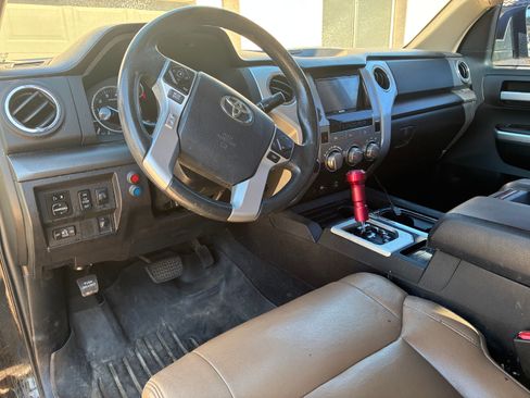 Used 2014 Toyota Tundra SR5 image 6
