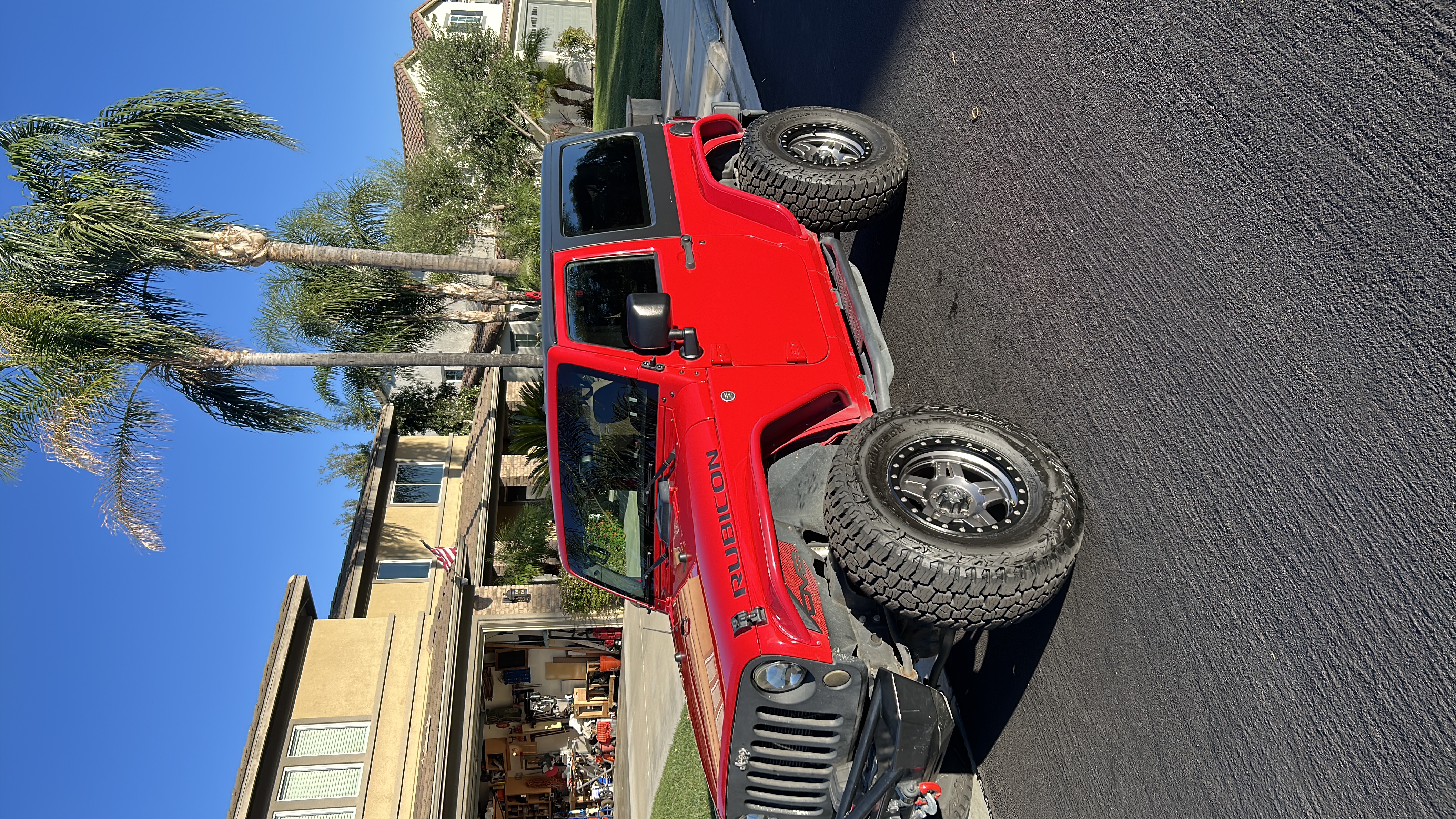 Used 2016 Jeep Wrangler Rubicon w/ Power Convenience Group AWD/4WD image 1